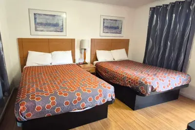 Image de 4 Family-friendly Rooms w/ Free Parking, Close to Dining Spots & Attractions