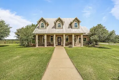 Image de Crooked F Ranch - Sleeps 6, Horse Friendly, Located 2. 6 Miles from 377 Arena