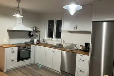 Image de Two minutes walk from bus stop towards city. Family apartment with garden, terra