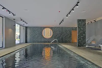 Image de Victory Suites - 2 Bedrooms and Executive Suite, Swimming Pool & Gym, Close to Airport