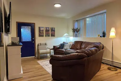 Image de Whistle Stop - Near airport and downtown!