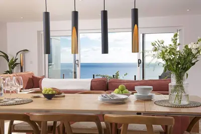 Image de Cornica - Pet Friendly Coastal House with Hot Tub and Sea Views