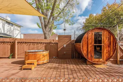 Image de Alchemist Bathhouse: Sauna, Steam, Cold Plunge, Hot Tub