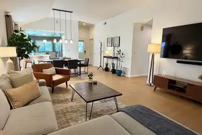 Image de Charming Central Retreat Near Airport & Downtown