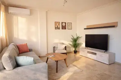 Image de Penthouse with Large Terrace & Private Rooftop Solarium with WiFi fibre and Ac