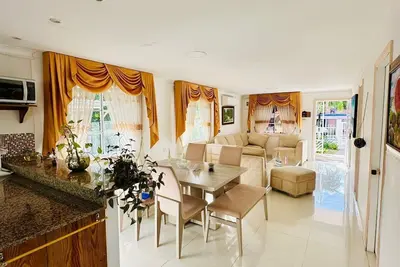 Image de Pleasant 3-bedroom house with Ac in Providencia