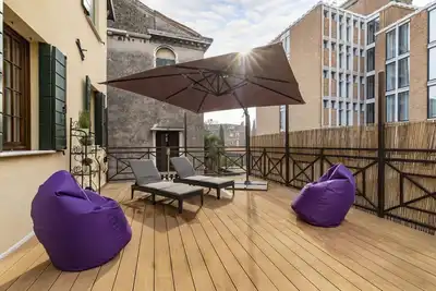 Image de Deux Splendides Terrasses Donnant Sur Le Lagon