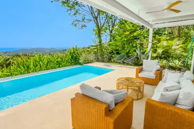 Image de Modern 2bd Jungle Escape, Panoramic Ocean View
