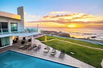 Image de Paraíso privado, Casa frente al mar, Zona Exclusiva