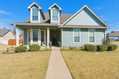 Image de Emily House | 3 King Beds | Pet Friendly