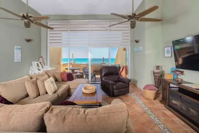Image de Spacious Beachfront Condo Las Palmas Ii 11a