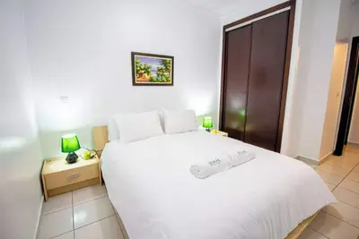 Image de Spacious apartment 5 min from the stadium – Comfort