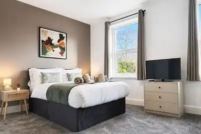 Image de 5-Bed | 3 Bath | Perfect for Groups & Contractors