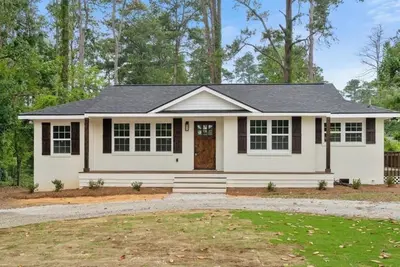 Image de 5 Min to Augusta National 2br w/ Deck & Fire Table