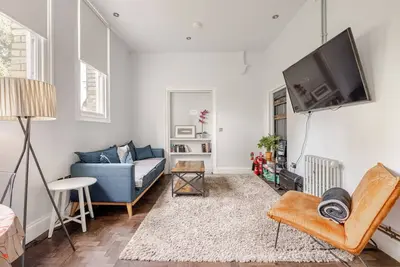 Image de Converted flat in amazing converted schoolhouse near Fowey Harbour