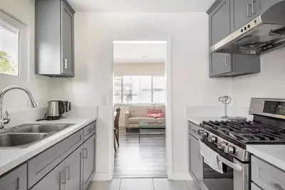Image de Charming 1-bedroom full apartment C - 2 beds with laundry - in Pasadena/Alhambra