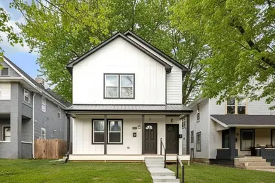 Image de Irvington Style | Modern Duplex • Prime Location