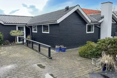 Image de Maison au bord du lac à Blokhus avec Wi-Fi