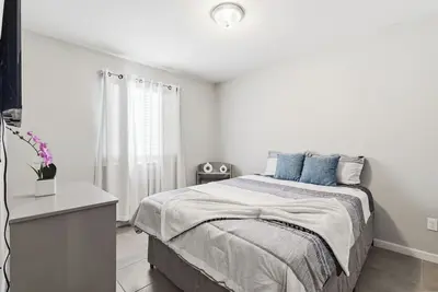 Image de Casa SolSky\nSpacious 4-bedroom house with Ac in charming Mission