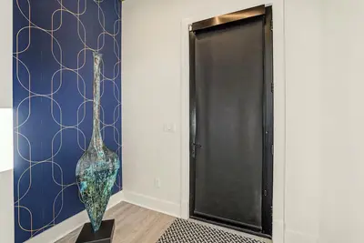 Image de The Dylan: Contemporary 3‑bedroom home with patio and grill