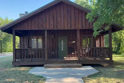 Image de Toronto Lake Lodge - Sleeps 10-12, Boat Parking, Private Pond Access