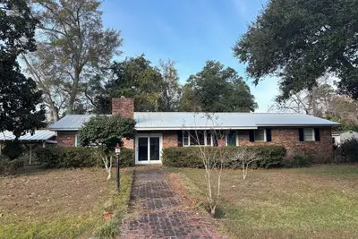 Image de Gorgeous 4-bedroom house close to beaches in charming Wilmington