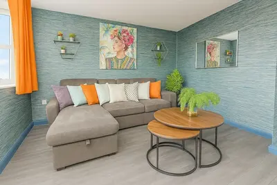 Image de Free Parking and Garden 3 Bedroom Sleeps 8 guests