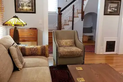 Image de Beautiful Victorian Home in Downtown Boulder. Walk to Pearl St, Shops, & Dining