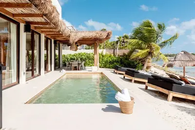 Image de Oceanfront Luxury Retreat in Tankah Bay