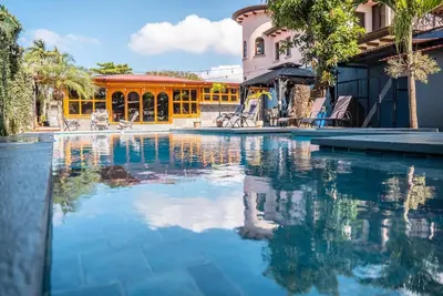 Image de Villa Hakomar Private Pool & Game Room – Walk to Beach & Downtown Jacó