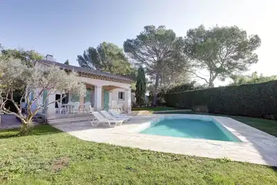 Image de Villa de charme, 8 personnes, climatisée, piscine chauffée, calme garanti