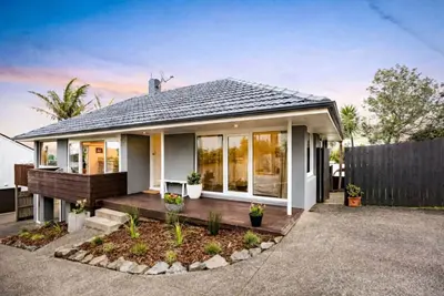 Image de Fantastic Family Home | by Furnished Rentals