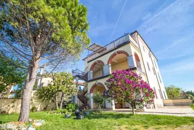 Image de Appartement de vacances Lovely Apartment Bencic avec balcon et vue sur la mer