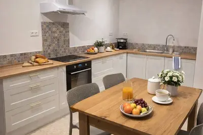 Image de L'écrin rustique - Gite au calme d'une impasse et à proximité de la ville.