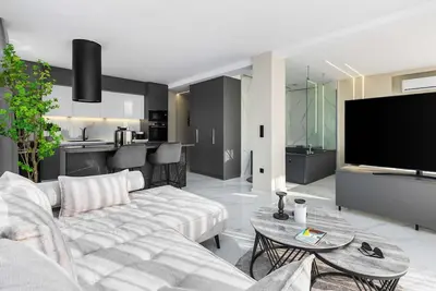 Image de Ophelia Apartments by halu! Apt with Hot Tub