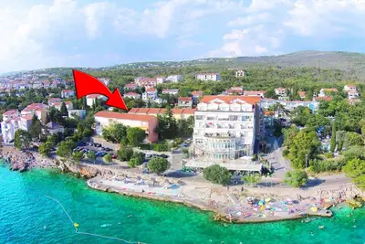 Image de Vacation apartment near the beach in Selce