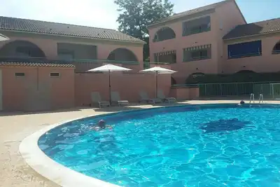 Image de Appartement 'Les Jardins De La Mer' avec piscine partagée, Wi-Fi et climatisation