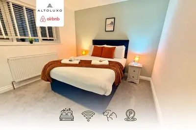 Image de LuxoHaus|Luxury|4 Bed|Contractor