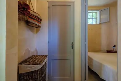 Image de Country House by the Sea - Tranquility and Sea in the Maritime Countryside