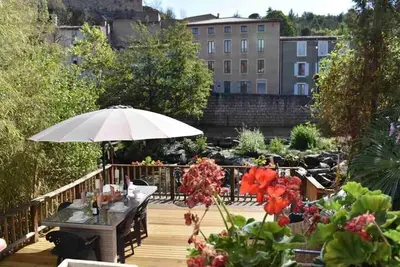 Image de Riverside 4 bed house full of character and charm