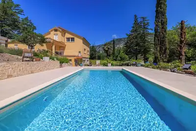 Image de Vacation apartment for up to 6 people with pool and idyllic location