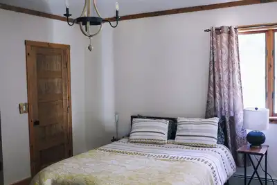 Image de Secluded country house with 4 bedrooms • 2 Hours from Nyc • Pond Access