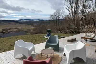 Image de Maison moderne avec une très belle vue sur le Mont Mezenc.