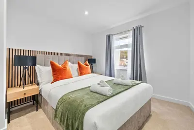 Image de 2-Bed House Greenock - Free Street Parking - Close to Clyde Shipyard