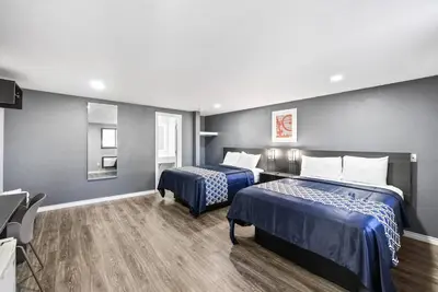 Image de Relaxing Lodging Designed for Road Trip Enthusiasts Seeking Both Ease & Comfort