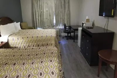 Image de 3 Well-Located Rooms w/ Essentials for Your Stay –Free Parking & Onsite Bbq Area