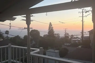 Image de Ocean View Historical Beach Cottage