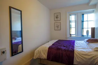 Image de Stylish 2br Flat in Bury Centre | Large Bathroom, Walk to Market & Tram