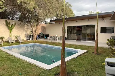 Image de Casa en Ica con piscina, parrilla y gran jardín
