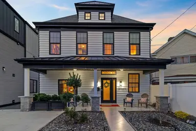 Image de Your Top Prospect: Stunning New Design, Epic Views